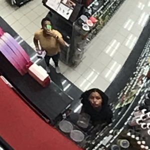 Meet your Posher, Iris